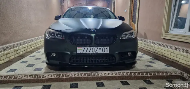 BMW 5 series 2013 · 3.0 AT