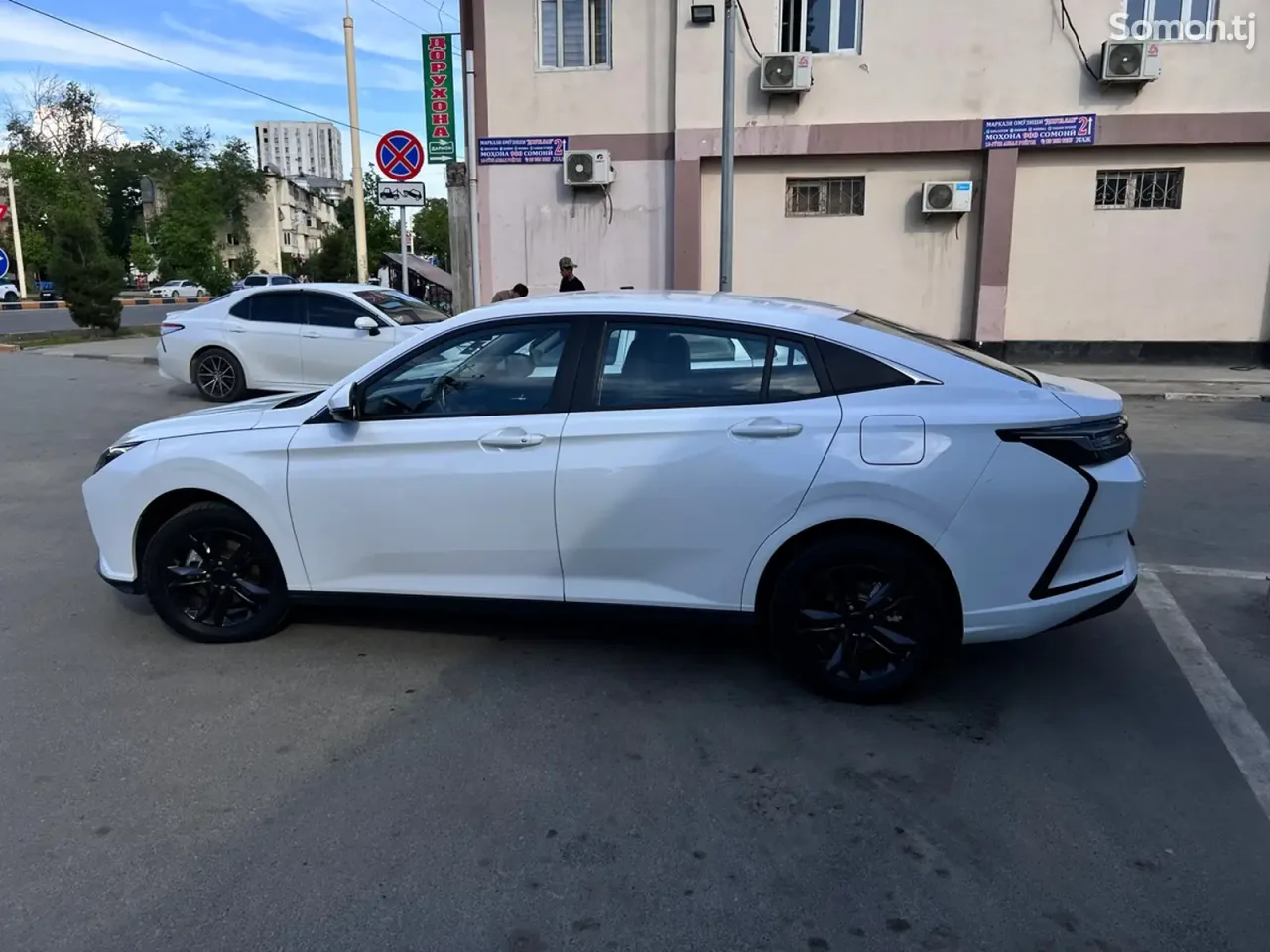 Dongfeng EN 007 2025 · 1.5 AT
