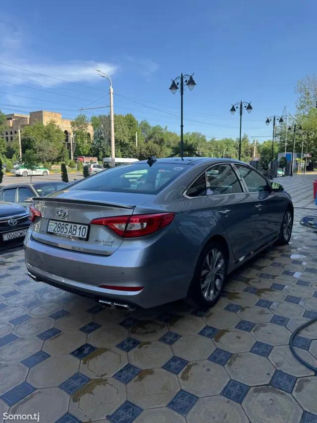 Hyundai Sonata 2015 · 2.0 AT