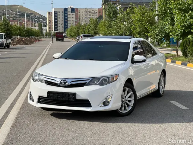 Toyota Camry 2012 · 2.5 AT