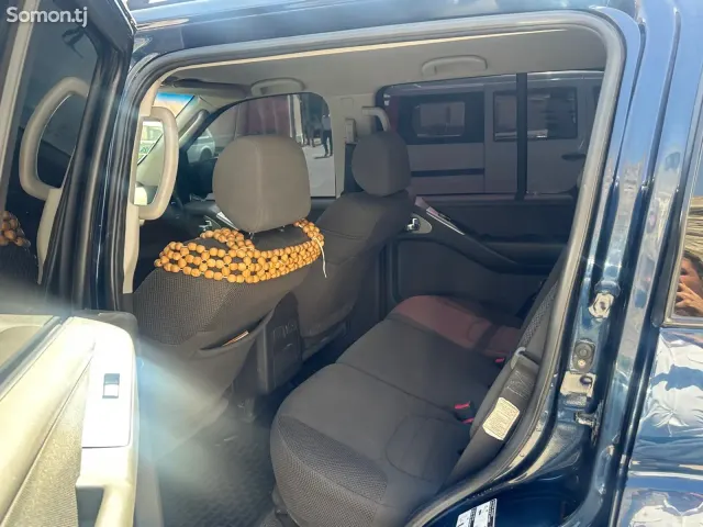 Nissan Pathfinder 2008 · 4.0 AT