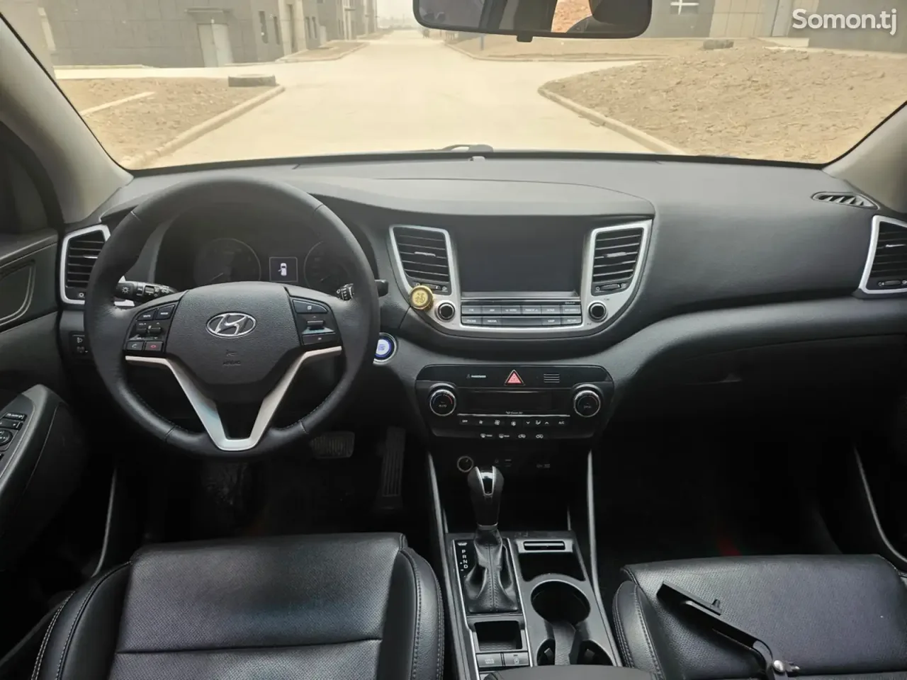Hyundai Tucson 2015 · 1.6 AT