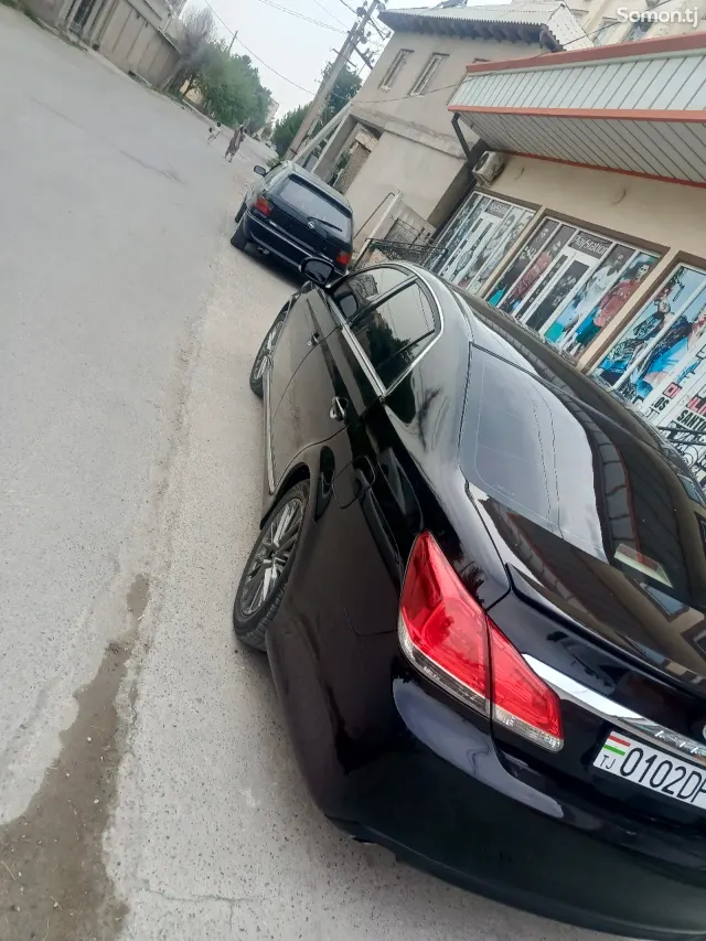 Toyota Avalon 2011 · 3.5 AT