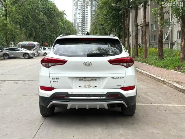 Hyundai Tucson 2016 · 1.6 AT