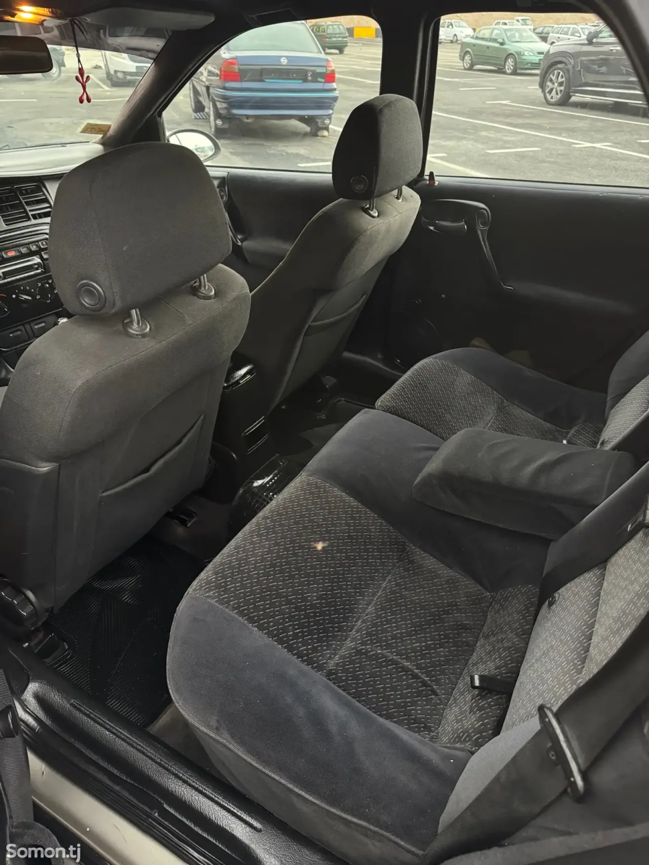 Opel Vectra B 1997 · 1.6 MT