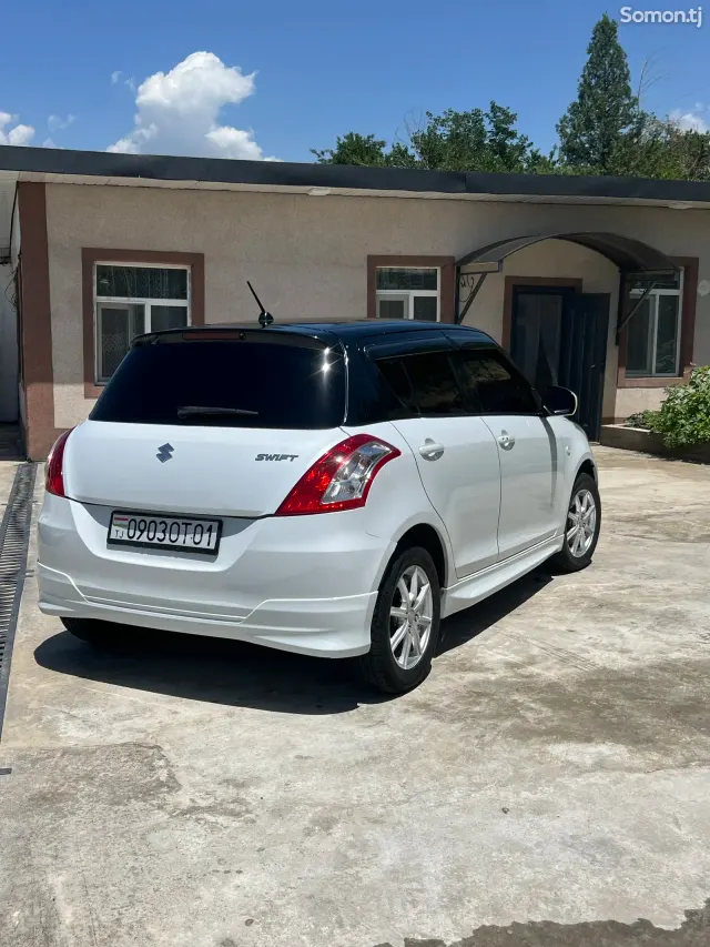 Suzuki Swift 2011 · 1.3 AT