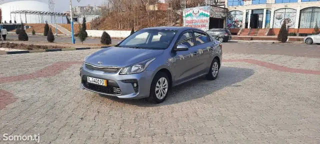 Kia Rio 2017 · 1.6 MT
