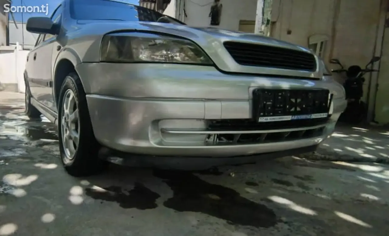 Opel Astra G 1999 · 1.6 AT