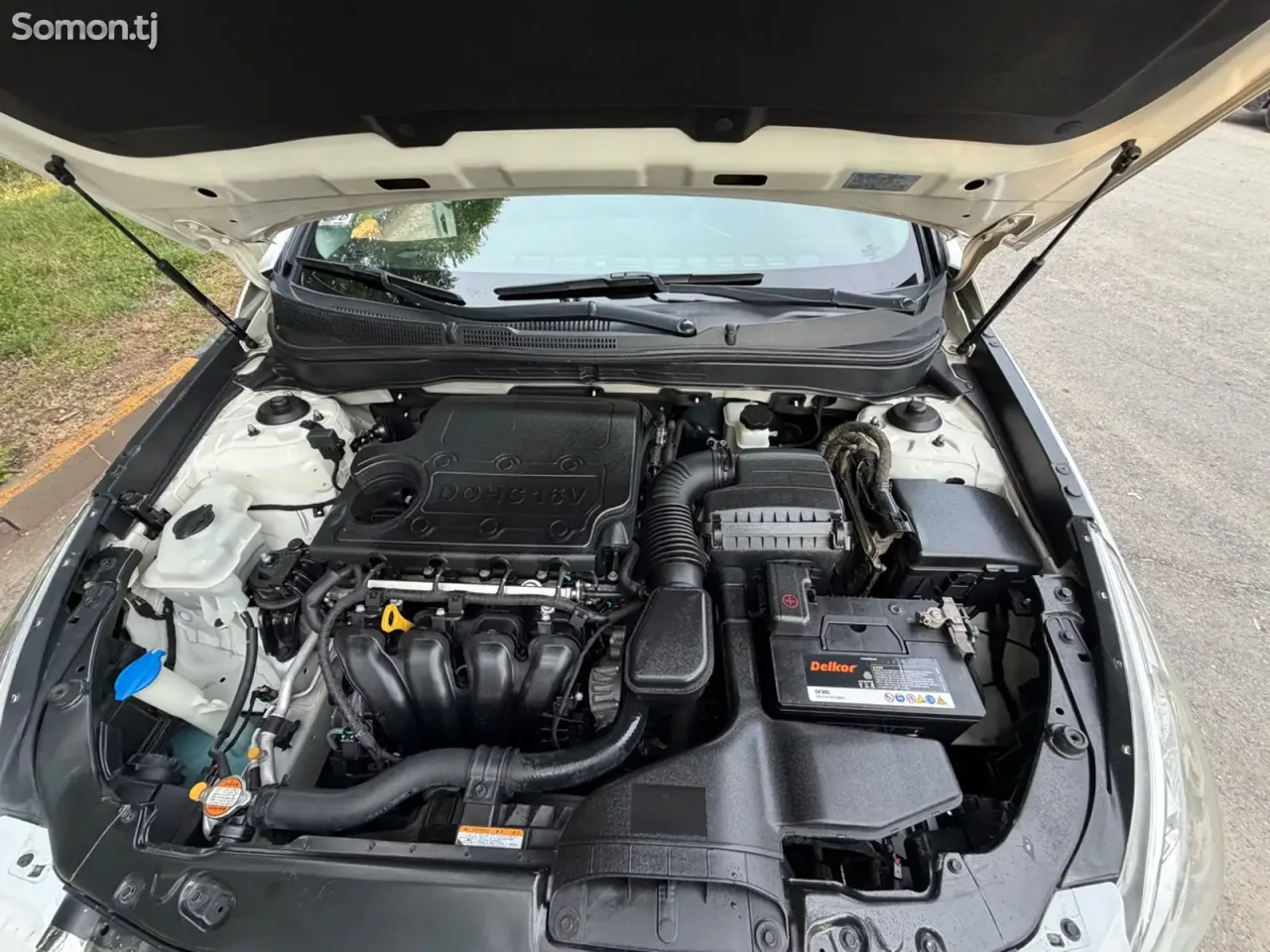 Hyundai Sonata 2011 · 2.0 AT