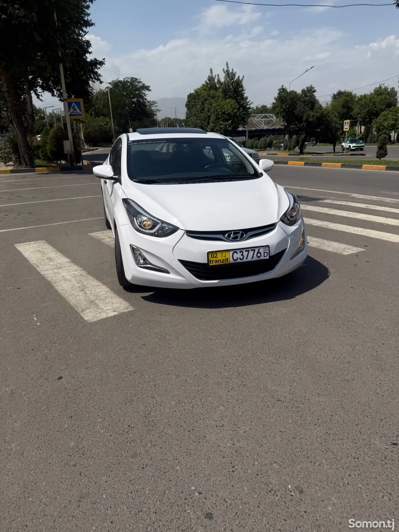 Hyundai Avante 2014 · 1.6 AT