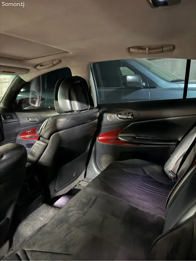 Lexus GS series 2006 · 3.0 AT