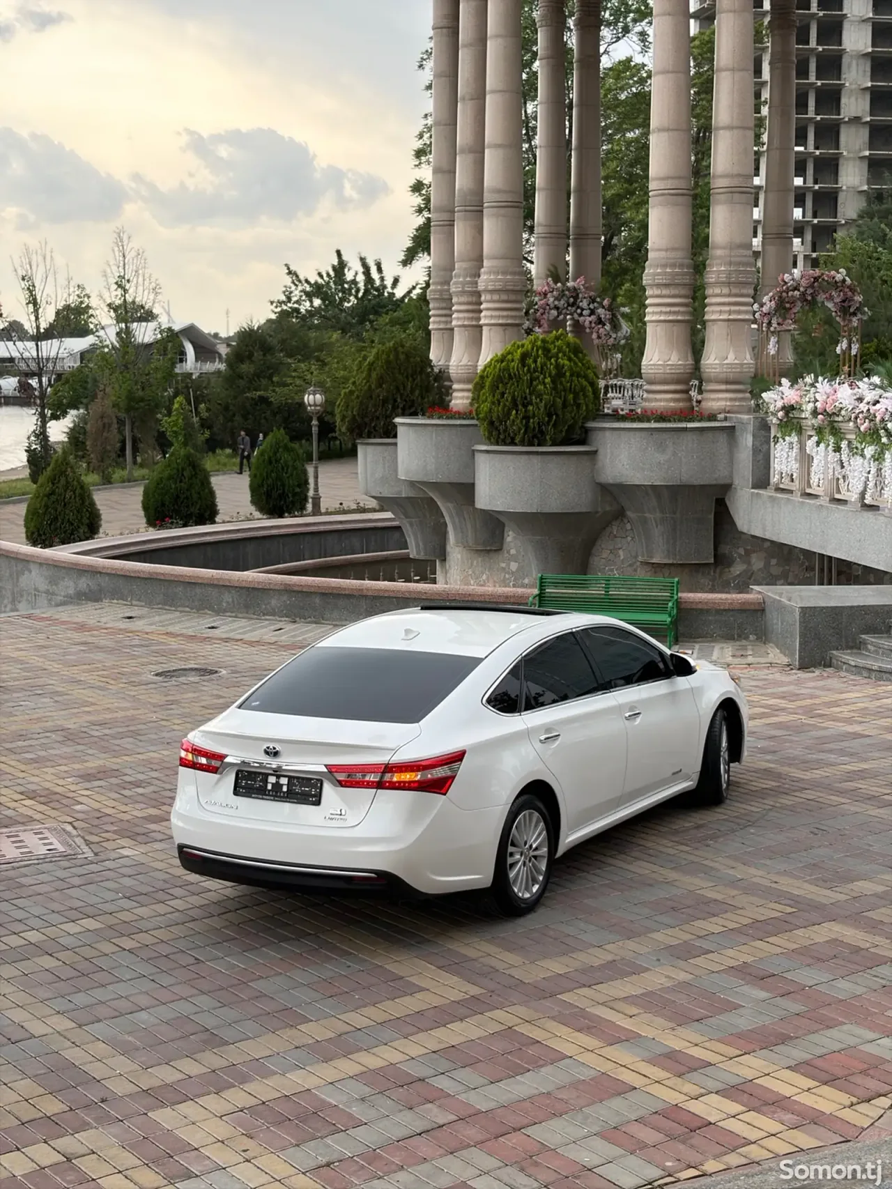 Toyota Avalon 2016 · 2.5 AT