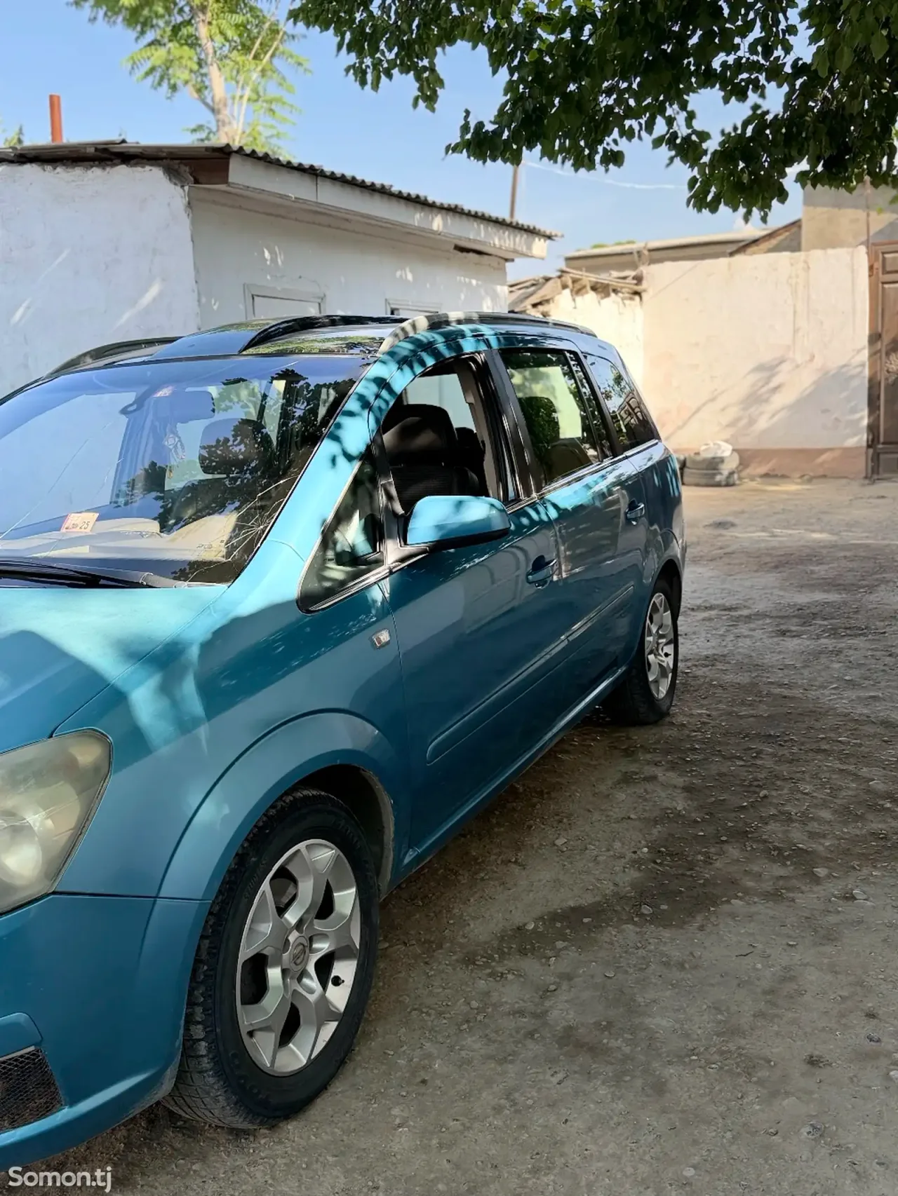 Opel Zafira 2006 · 1.8 MT