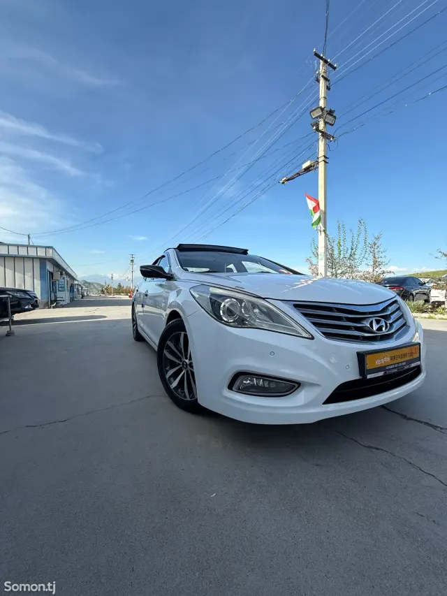 Hyundai Grandeur 2012 · 2.4 AT