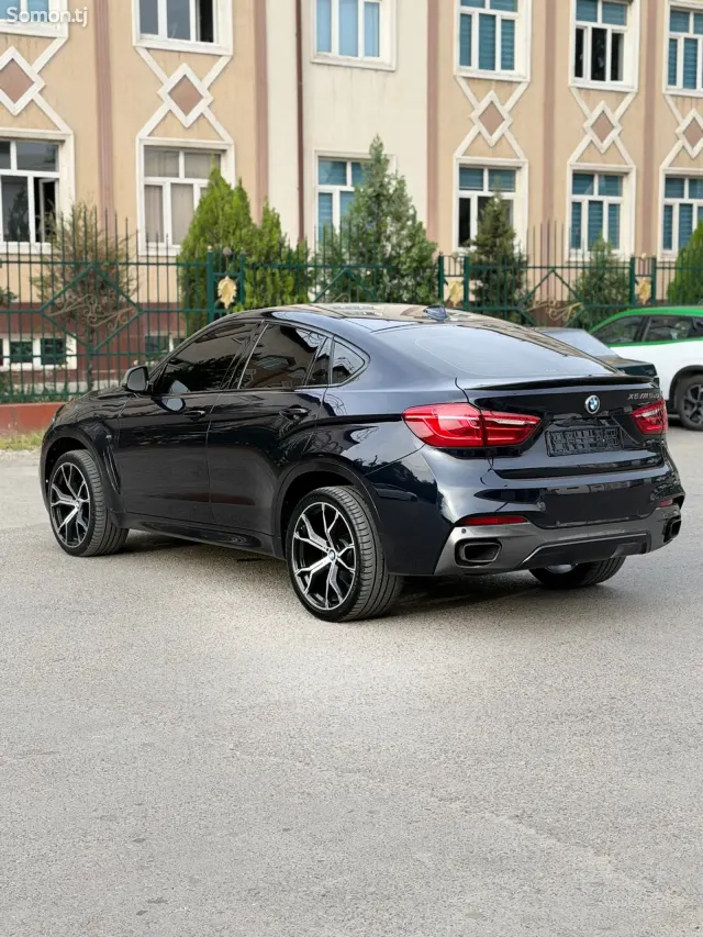 BMW X6 2017 · 5.0 AT