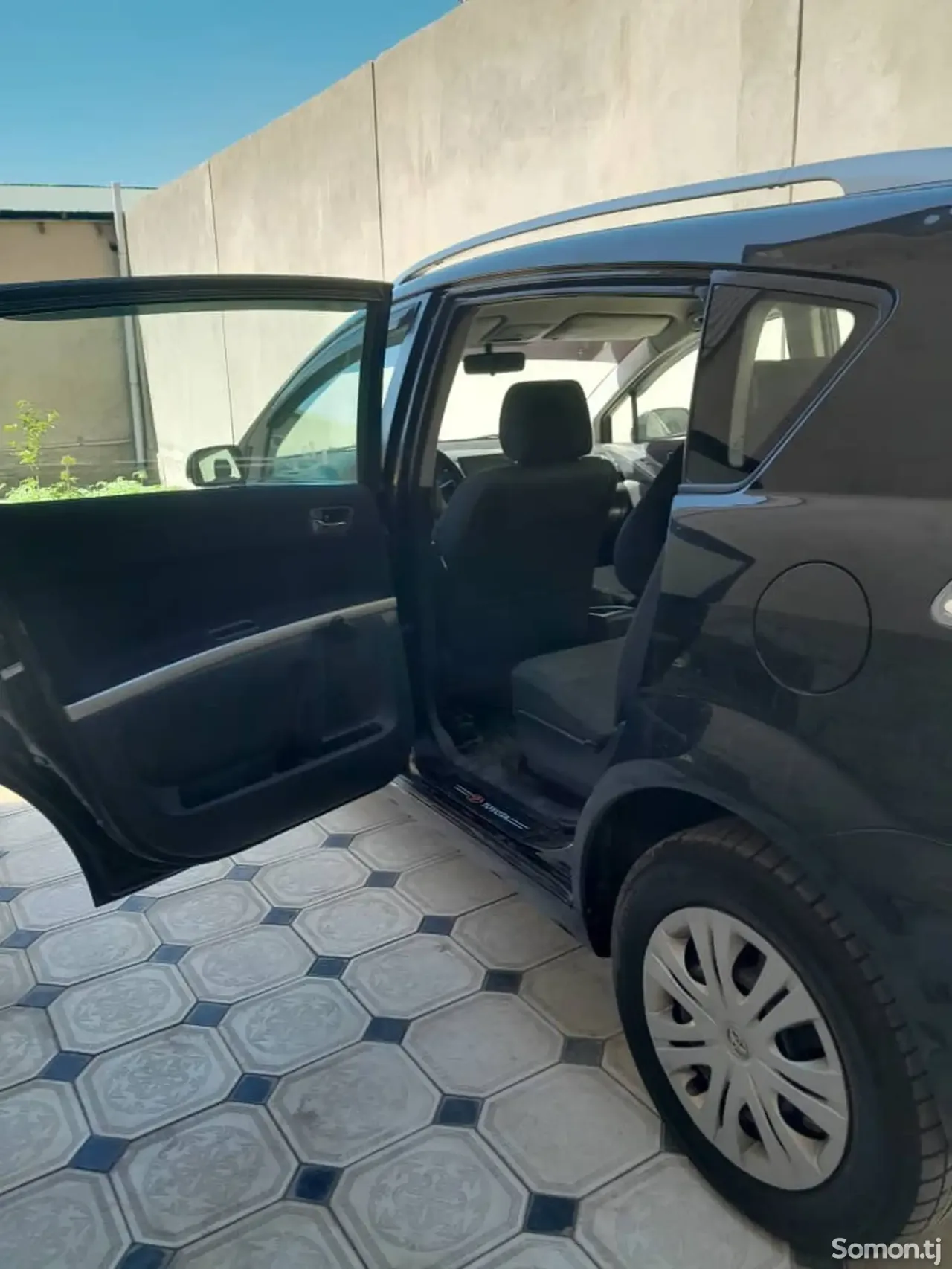 Toyota Verso 2006 · 1.8 MT
