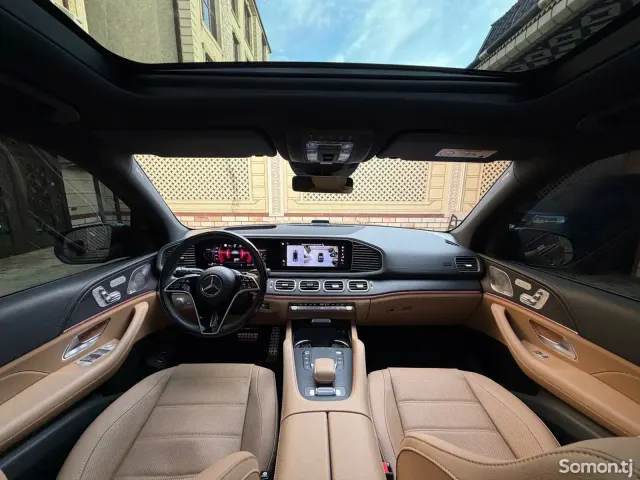 Mercedes-Benz GLS 2024 · 5.8 AT