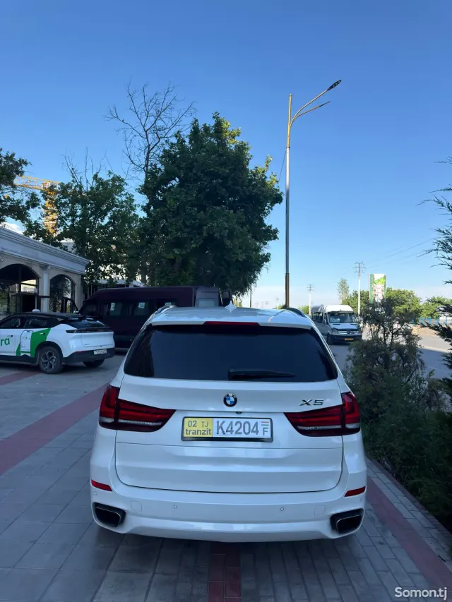 BMW X5 2016 · 4.4 AT