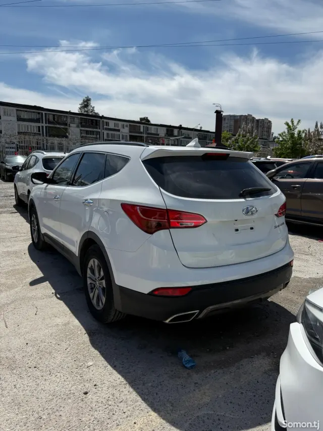 Hyundai Santa Fe 2014 · 2.4 AT