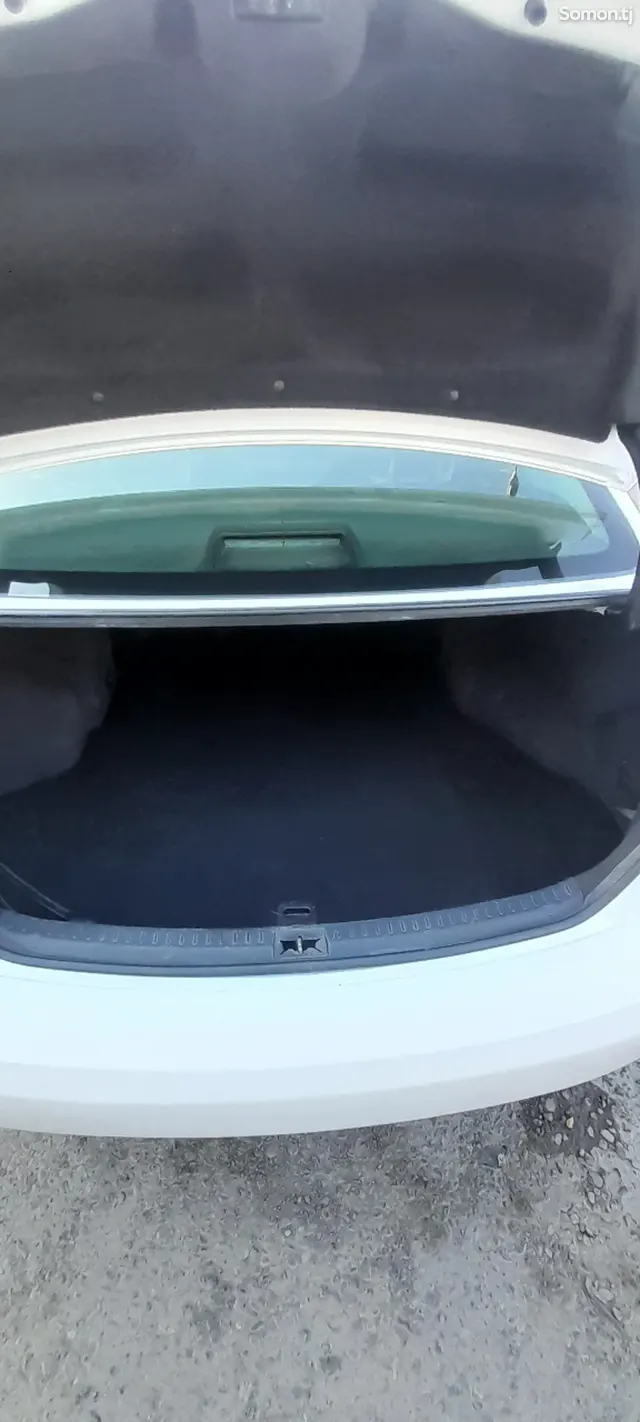 Toyota Avensis 2012 · 1.8 AT