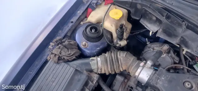 Opel Astra F 1995 · 1.6 MT