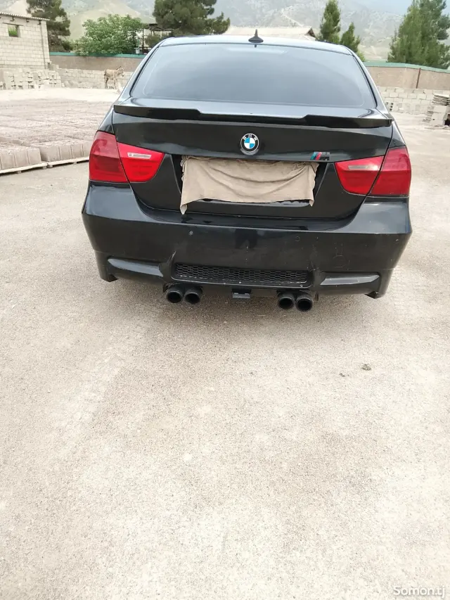 BMW 3 series 2011 · 2.0 AT