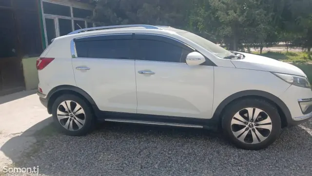 Kia Sportage 2015 · 2.0 AT