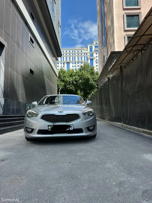 Kia K7 2010 · 3.5 AT