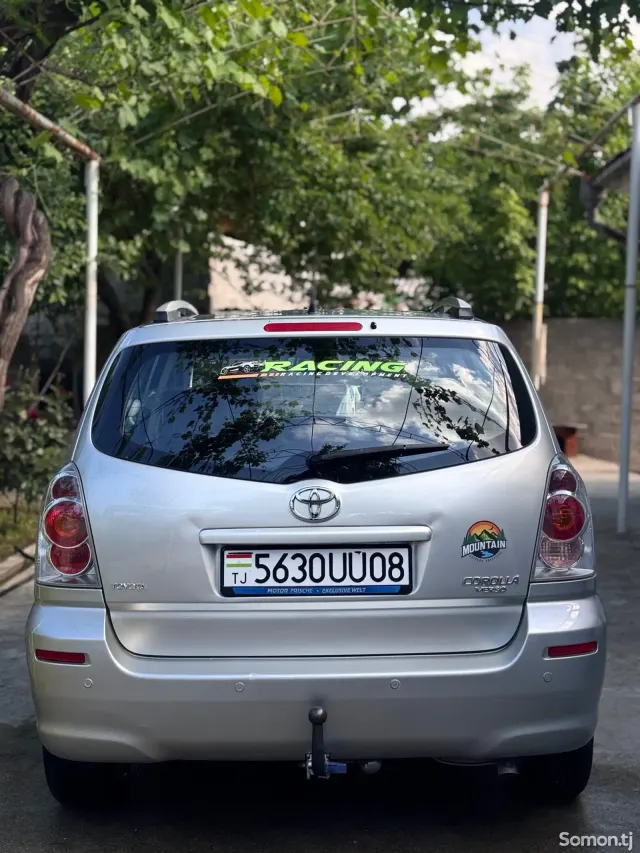 Toyota Corolla Verso 2006 · 1.8 MT