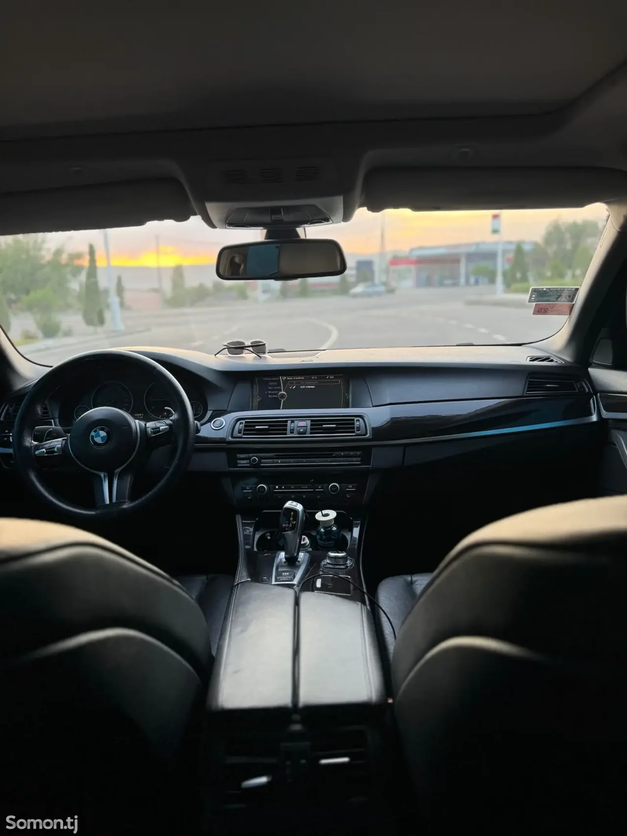 BMW 5 series 2010 · 2.0 AT