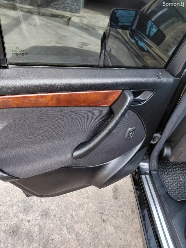 Mercedes-Benz C class 2000 · 1.8 AT