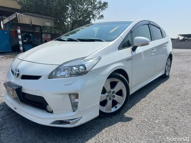 Toyota Prius 2014 · 1.5 AT