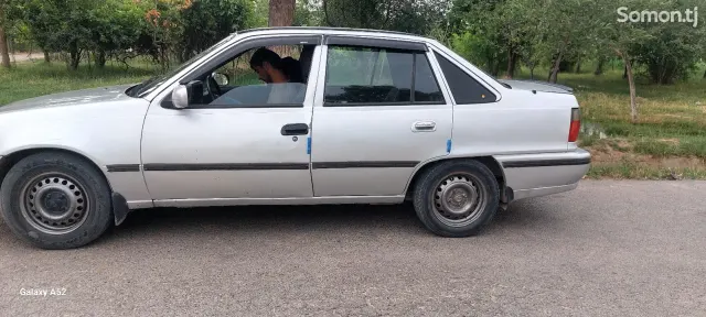 Daewoo Nexia 1996 · 1.6 MT