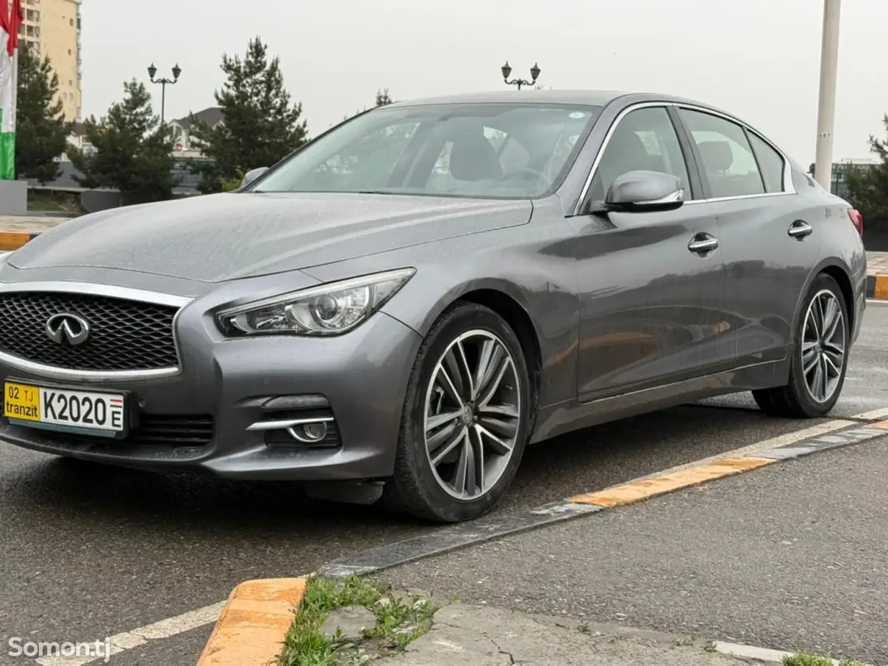 Infiniti Q series 2014 · 2.0 AT