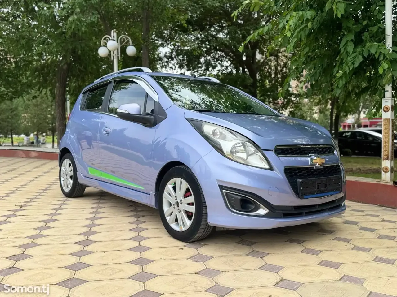 Chevrolet Spark 2015 · 1.1 AT