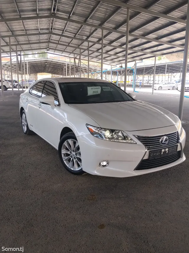 Lexus ES series 2015 · 3.0 AT