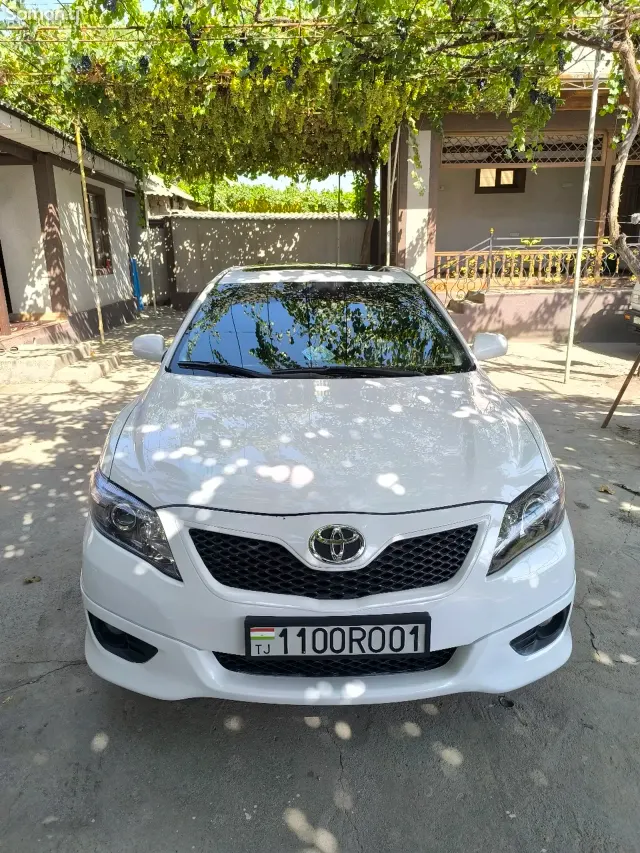 Toyota Camry 2010 · 2.5 AT