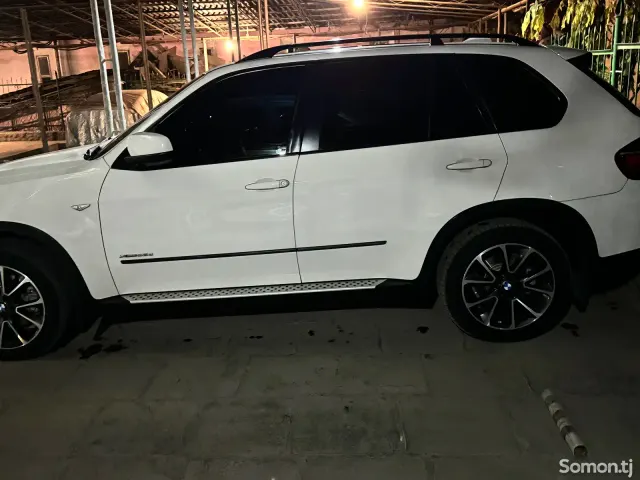 BMW X5 2012 · 3.0 AT