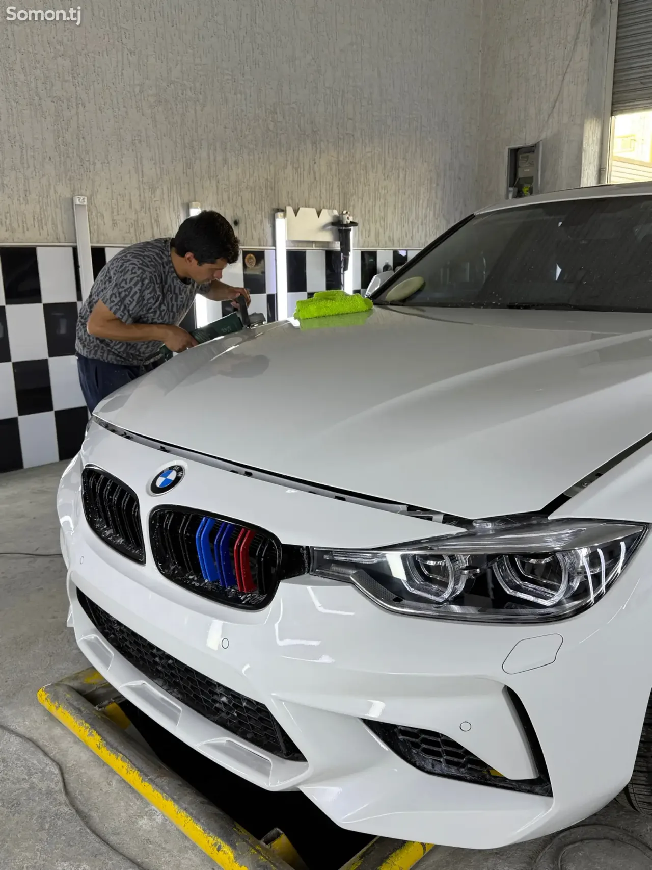 BMW 3 series 2014 · 2.8 AT