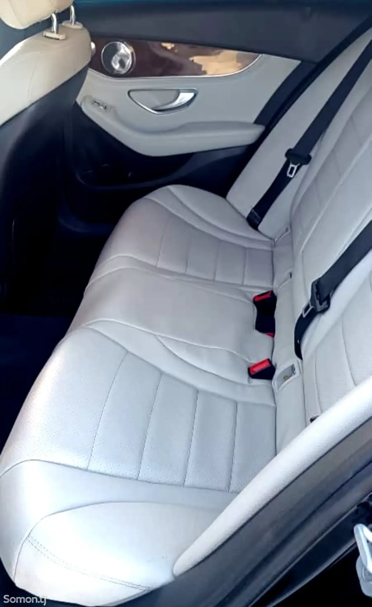 Mercedes-Benz C class 2016 · 2.0 AT