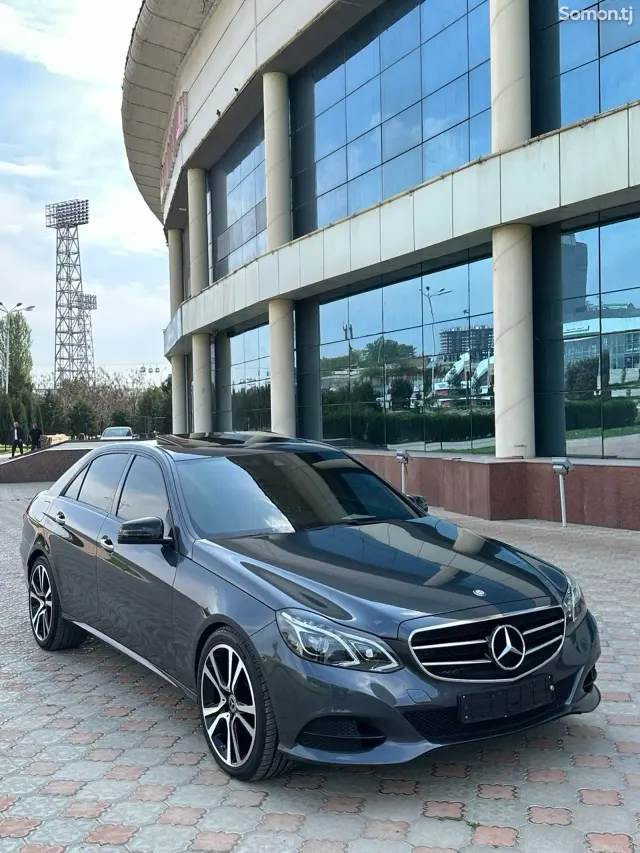 Mercedes-Benz E class 2015 · 2.2 AT