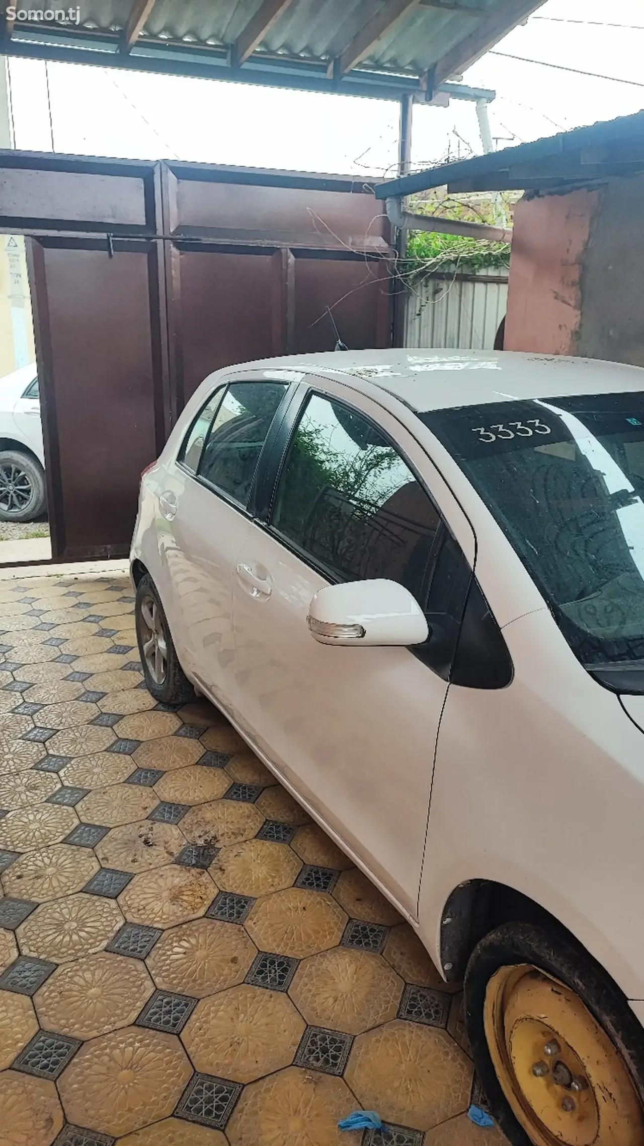 Toyota Vitz 2007 · 1.3 AT