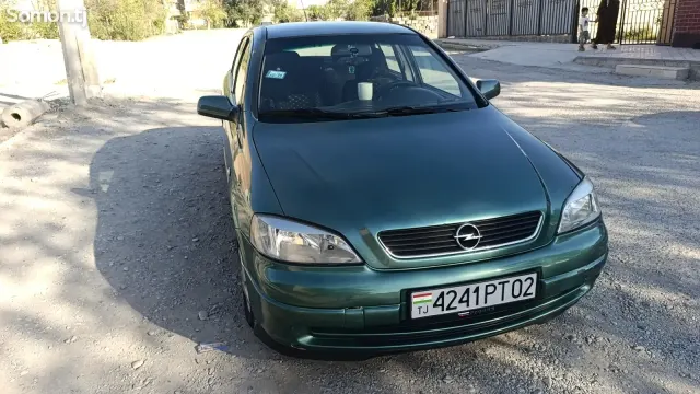 Opel Astra G 1999 · 1.8 AT