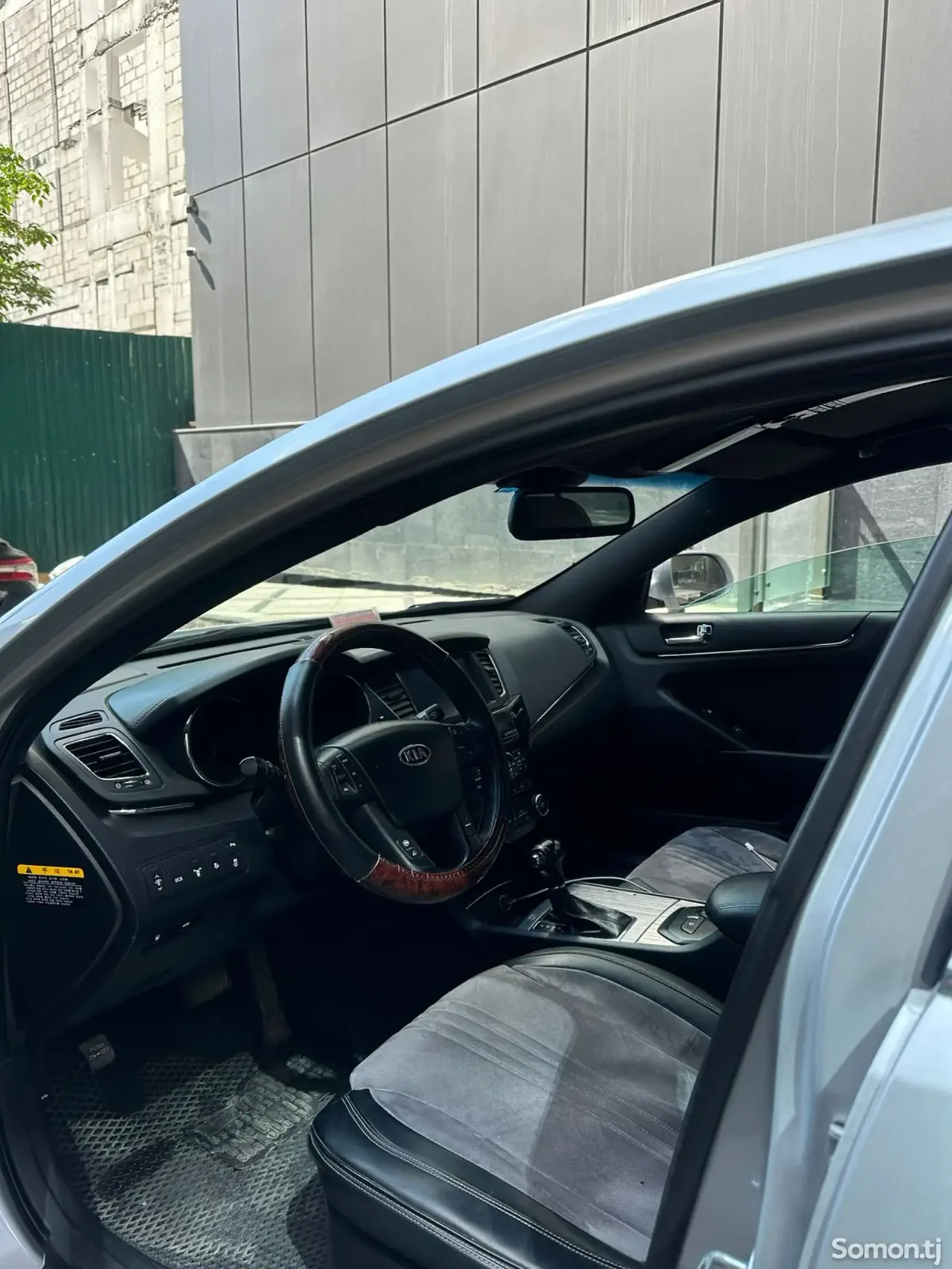 Kia K7 2010 · 3.5 AT