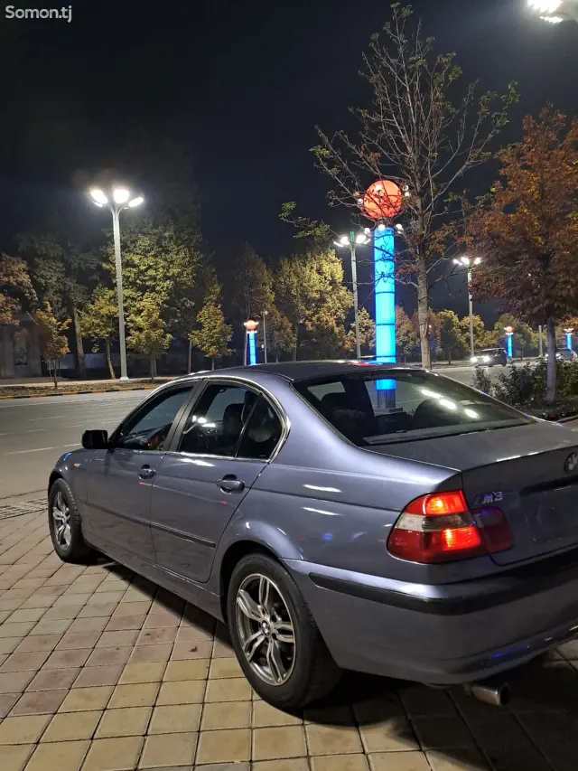 BMW 3 series 2003 · 2.0 MT
