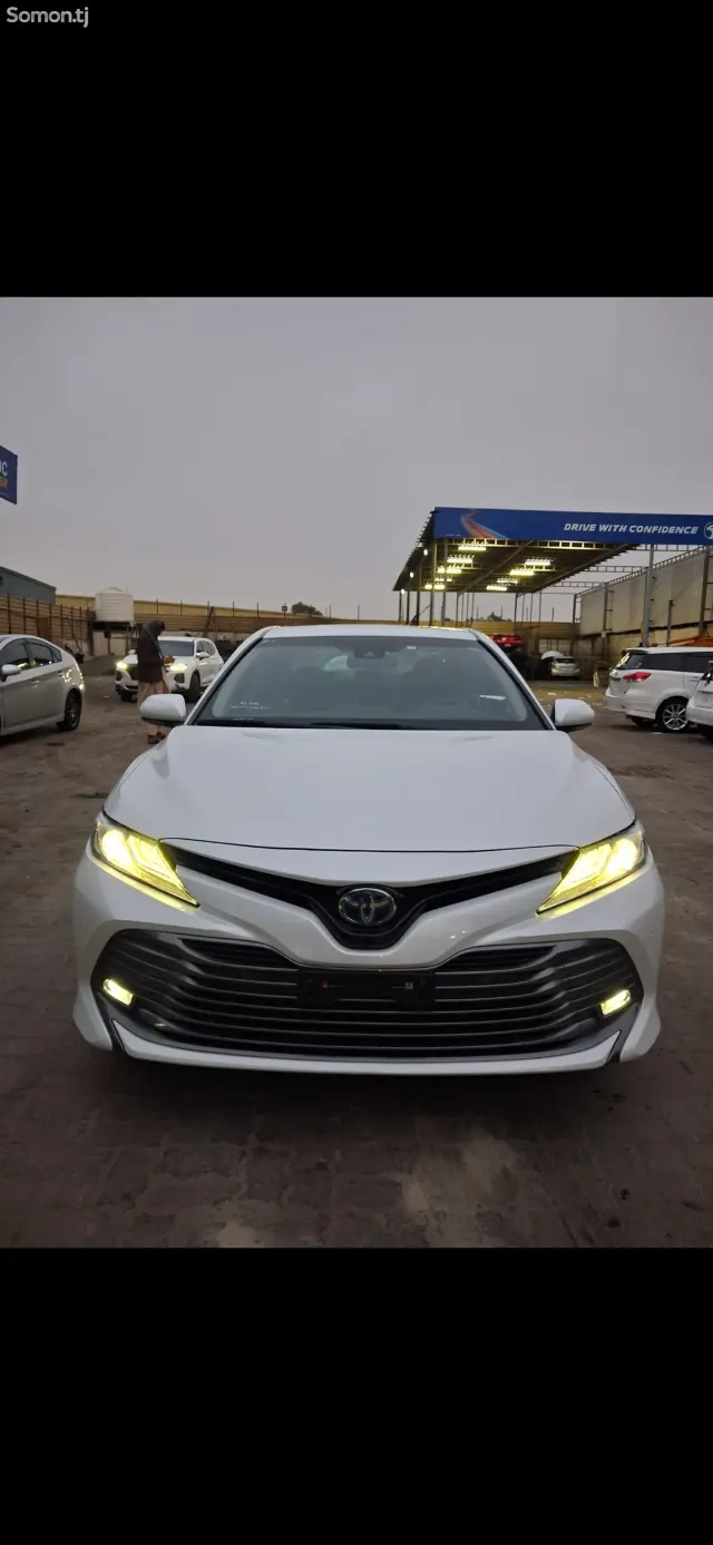 Toyota Camry 2018 · 2.5 AT