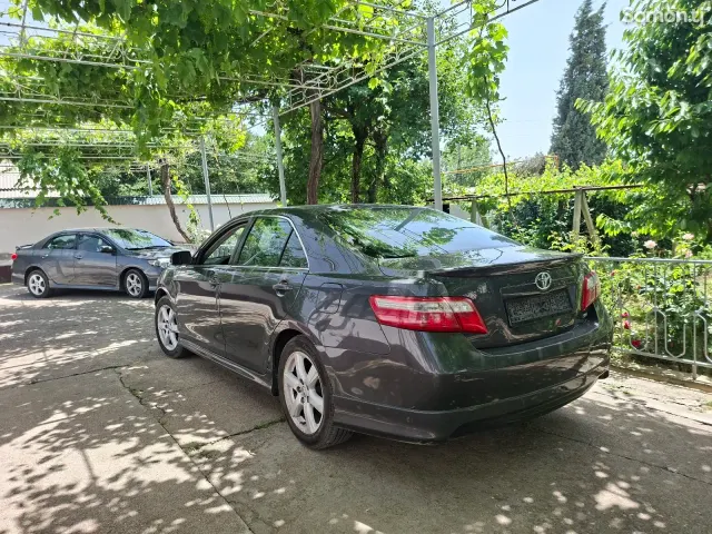 Toyota Camry 2009 · 2.4 AT