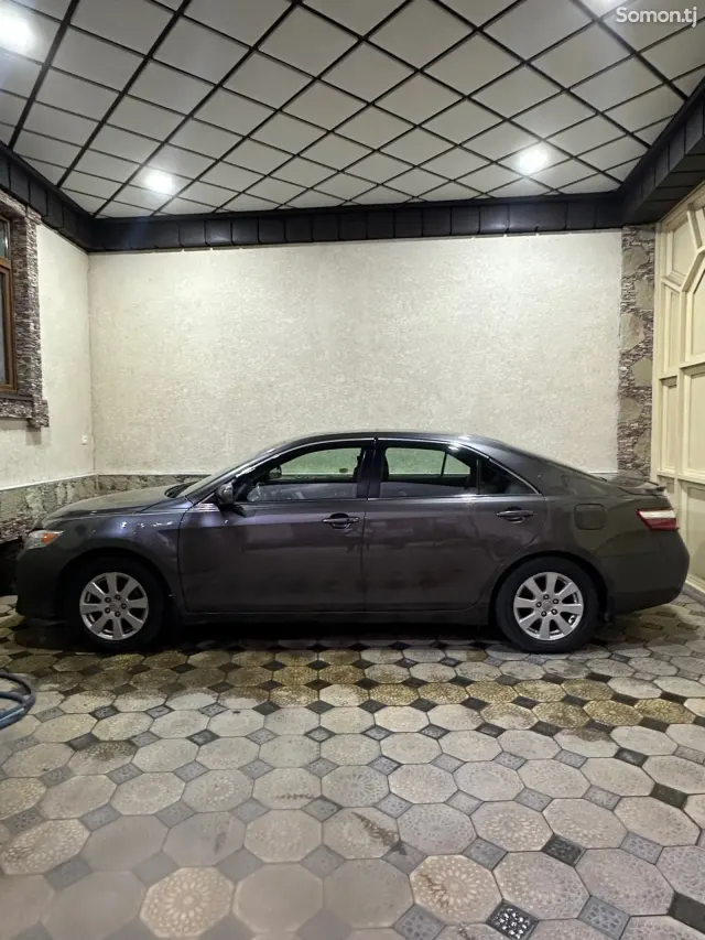 Toyota Camry 2007 · 2.4 AT