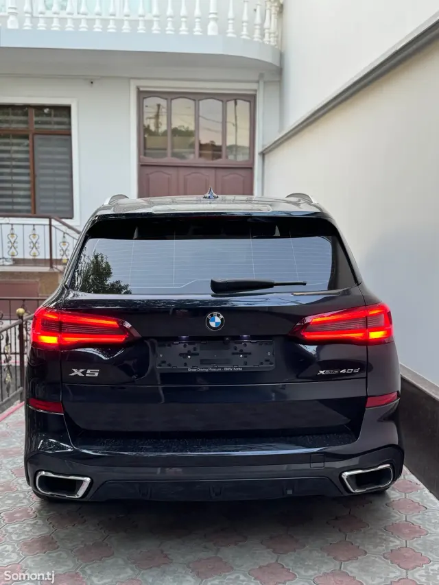 BMW X5 2021 · 4.0 AT