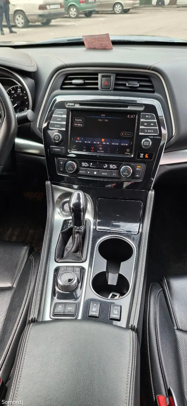 Nissan Maxima 2020 · 3.5 AT